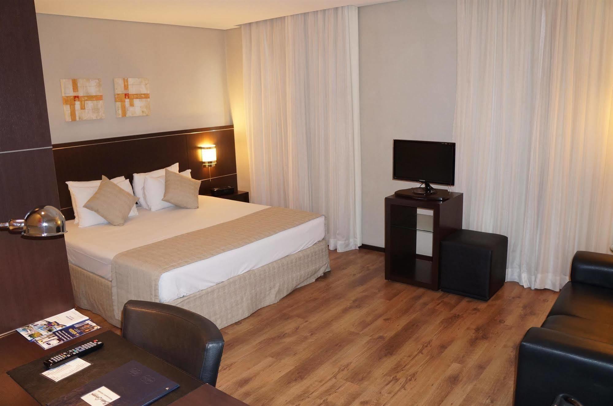 Travel Inn Осаску Екстериор снимка
